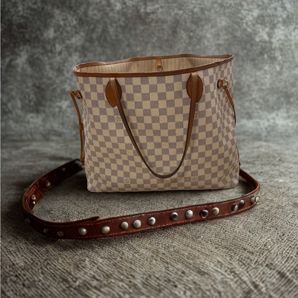 Louis Vuitton Large GM Tote Bag. Authentic Guarantee - Picture 2 of 9